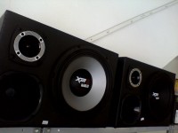 caixa trio (12 polegadas 200rms , 1 corneta 100rms , 1 tweeter 100rms )